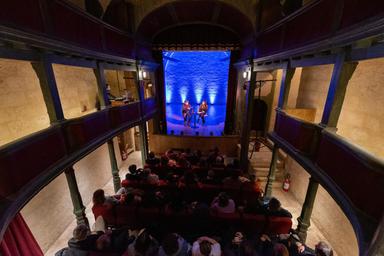 Scopri il teatro all’italiana più piccolo d’Europa.